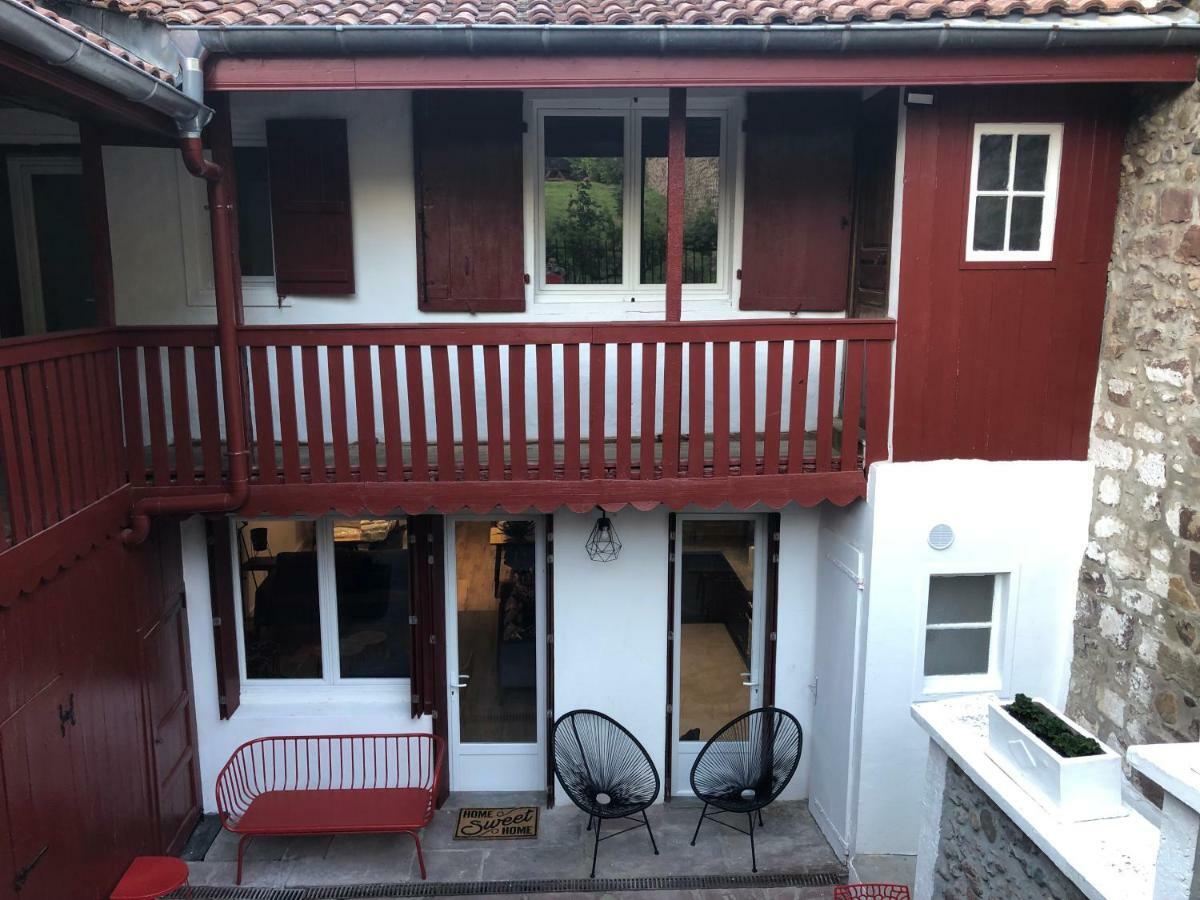 Maison Simonenia Saint-Jean-Pied-de-Port Eksteriør billede